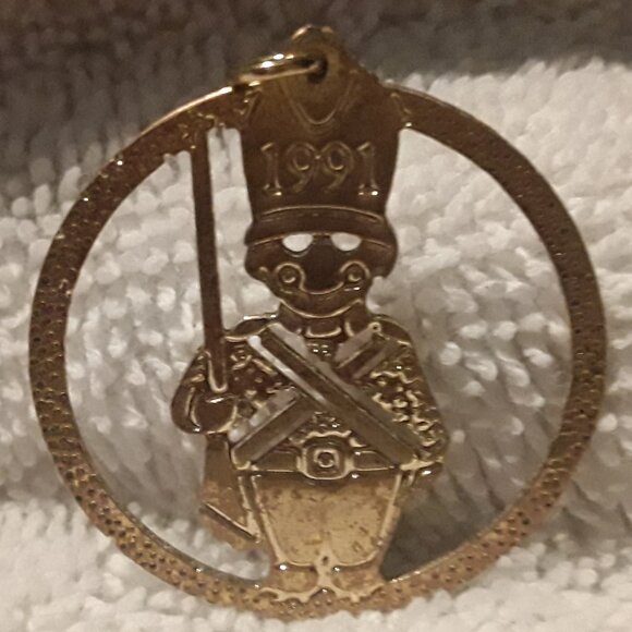 Hallmark Miniature Ornament- Brass Soldier, 1991 - Picture 1 of 2